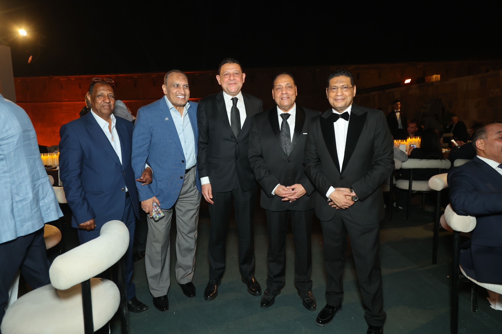 رموز المجتمع يشاركون المهندس داكر عبداللاه احتفاله بزفاف كريمته